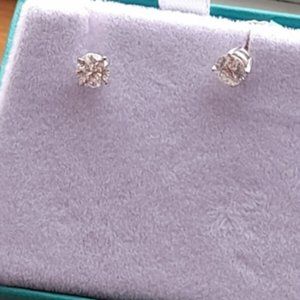 NWT Stunning EFFY .49 ctw Diamond Stud Earrings 14K White Gold